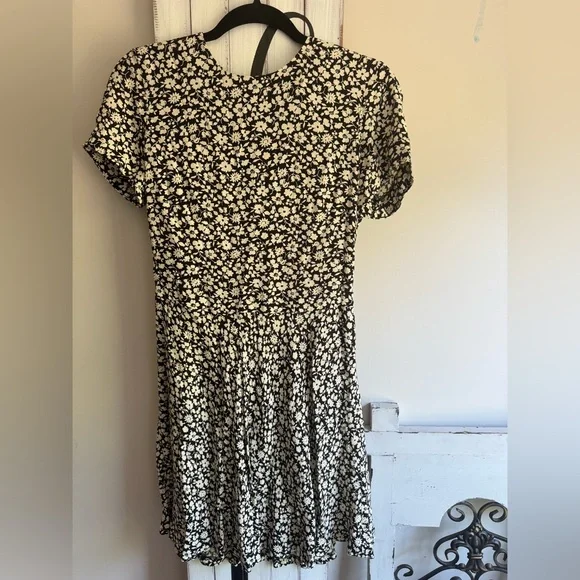 Polo Ralph Lauren Floral
Print Crepe Dress - Picture 6 of 7